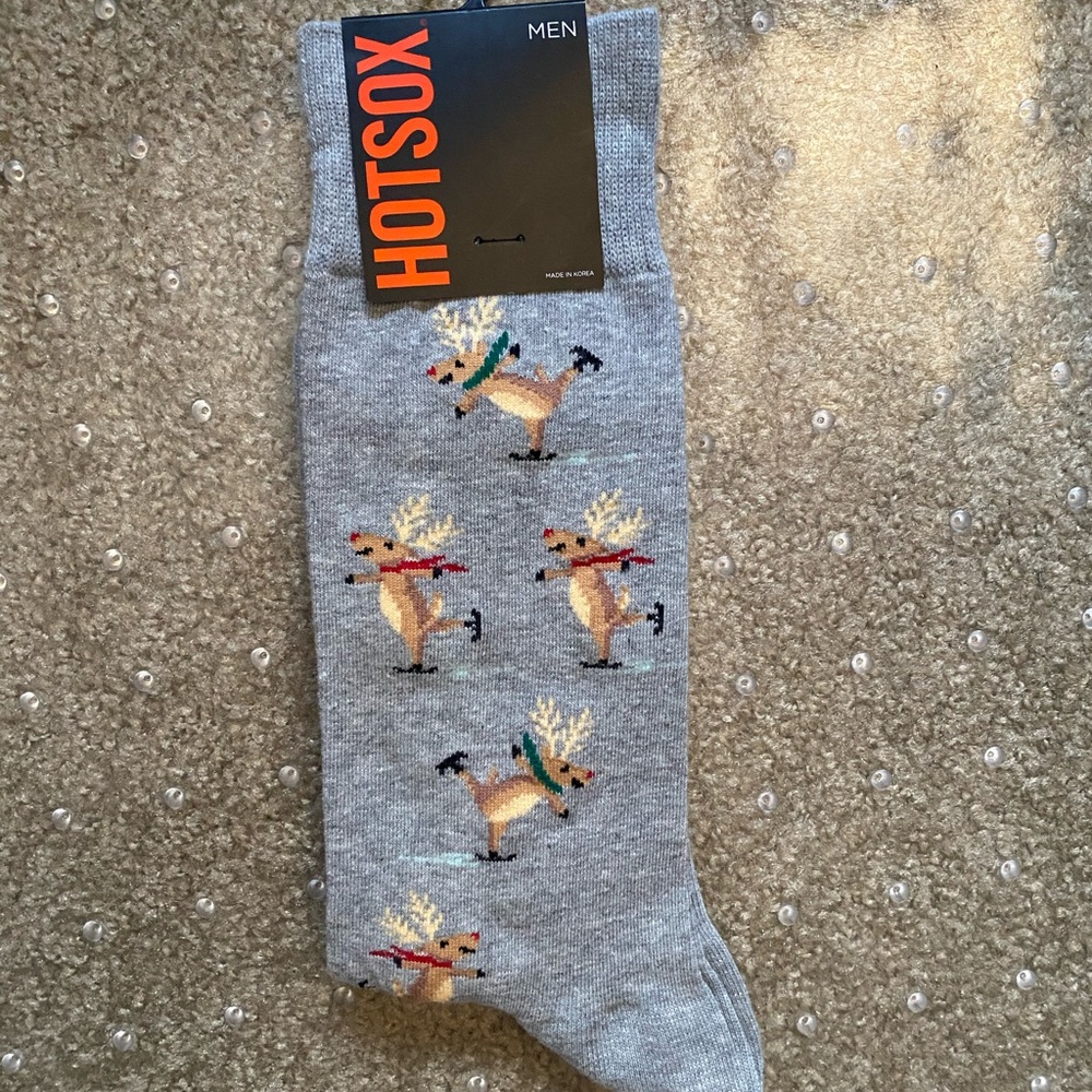 Hot Sox Men's Festive Gray Reindeer Socks